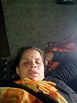 Snapshot of Lucky_couple-1 chatting on February 20, 4:18 pm Lucky couple-1 online show from February 20, 4:18 pm