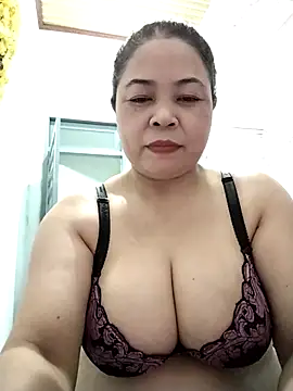 Baby-bigtits2026 online show from March 4, 10:43 am