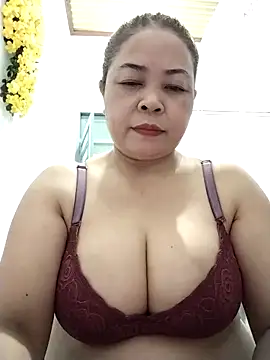Snapshot of Baby-bigtits2026 chatting on April 26, 10:24 am Baby-bigtits2026 online show from April 26, 10:24 am
