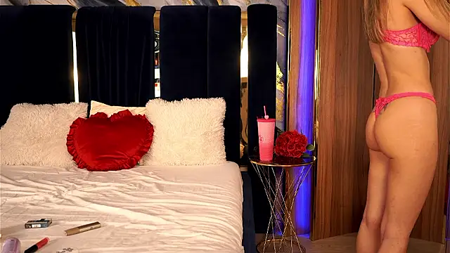 Snapshot of AmeelliaRose chatting on February 10, 8:46 pm AmeelliaRose online show from February 10, 8:46 pm