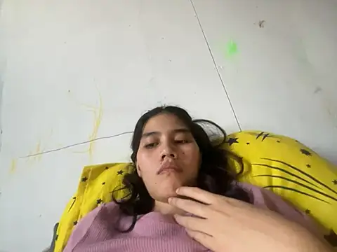 Snapshot of Sweetiebabe25 chatting on June 7, 4:38 am Sweetiebabe25 online show from June 7, 4:38 am