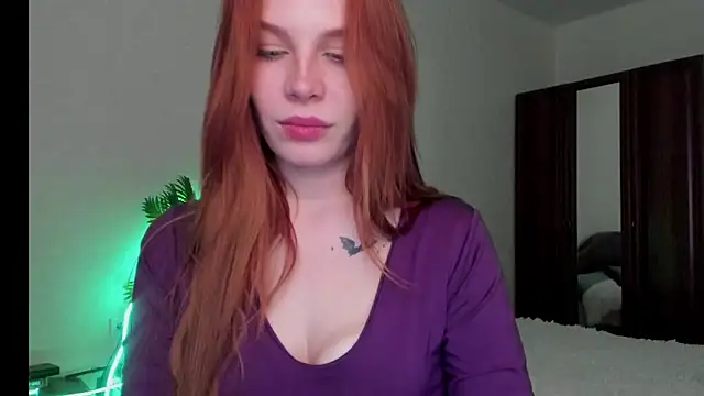 kelly love 222 online show from February 3, 7:13 am