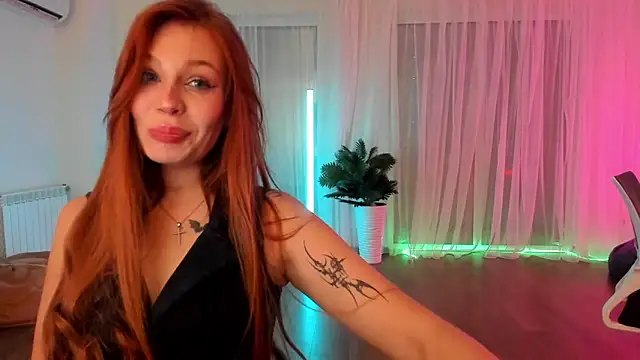 Snapshot of kelly_love_222 chatting on June 2, 7:49 pm kelly love 222 online show from June 2, 7:49 pm