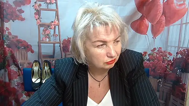 Snapshot of RenataDaster chatting on May 12, 4:59 pm RenataDaster online show from May 12, 4:59 pm
