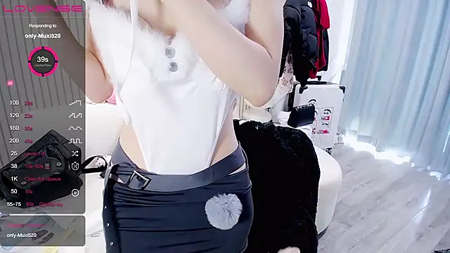 Snapshot of Muxi-destiny520 chatting on February 13, 3:46 am Muxi-destiny520 online show from February 13, 3:46 am