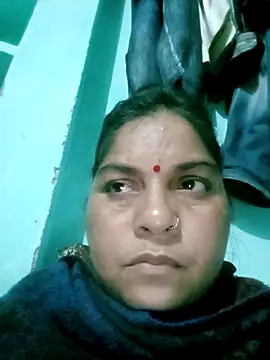 Snapshot of Rajni248096 chatting on March 1, 12:12 am Rajni248096 online show from March 1, 12:12 am