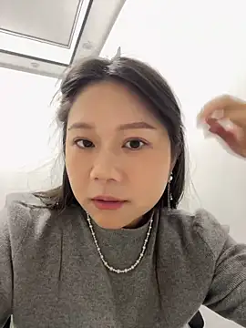 Snapshot of queban3 chatting on March 3, 9:04 am queban3 online show from March 3, 9:04 am