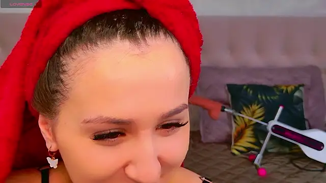 JasminUqueen online show from February 10, 1:10 am