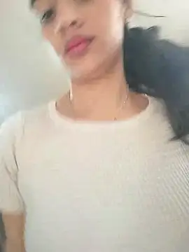 cynliu online show from April 27, 5:00 pm