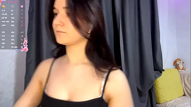 elaravoss online show from February 5, 2:43 pm