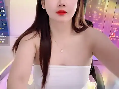 Snapshot of XiaBunny chatting on April 18, 5:17 pm XiaBunny online show from April 18, 5:17 pm