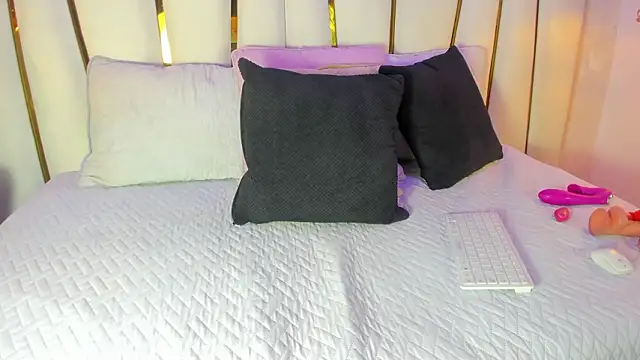 SofiaGlow  online show from February 27, 3:17 am