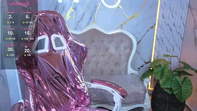 Snapshot of Abby1_b_ chatting on February 23, 7:55 pm Abby1 b online show from February 23, 7:55 pm