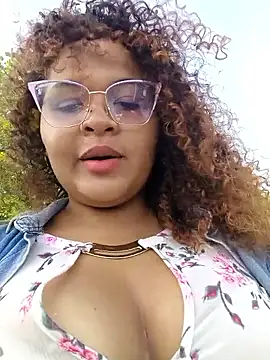 Snapshot of AdinaSkaly chatting on February 27, 9:48 pm AdinaSkaly online show from February 27, 9:48 pm