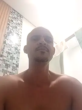 Snapshot of MarkzHam chatting on February 28, 3:51 am MarkzHam online show from February 28, 3:51 am