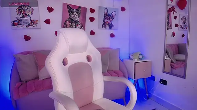 Snapshot of David_Banks_ chatting on February 20, 12:38 pm David Banks online show from February 20, 12:38 pm