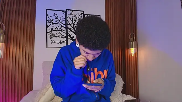 Snapshot of David_Banks_ chatting on February 23, 12:35 pm David Banks online show from February 23, 12:35 pm