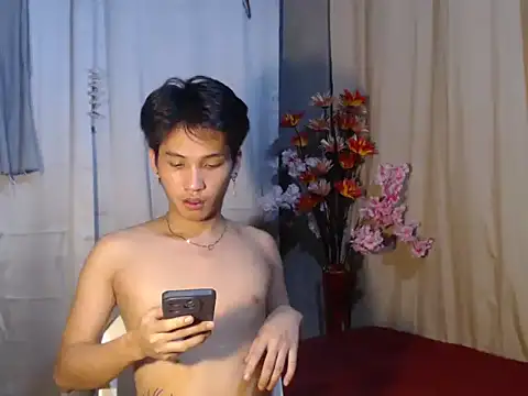 Snapshot of Baby_Aries69 chatting on April 1, 2:47 pm Baby Aries69 online show from April 1, 2:47 pm