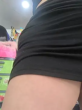 Snapshot of _luisaeliza_ chatting on May 19, 3:40 pm luisaeliza online show from May 19, 3:40 pm