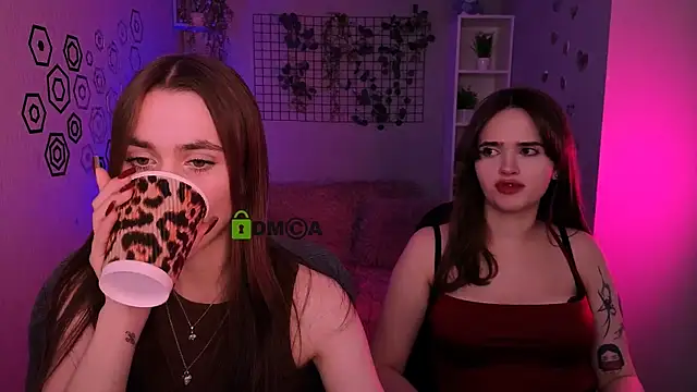 laurenmurrr online show from June 2, 12:18 pm