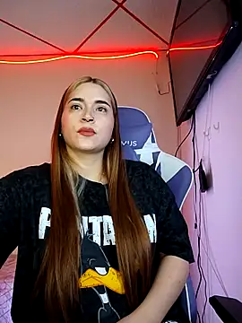 Snapshot of Arytits chatting on February 24, 11:19 am Arytits online show from February 24, 11:19 am