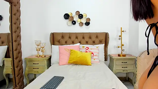 maria 09  online show from April 14, 3:01 am