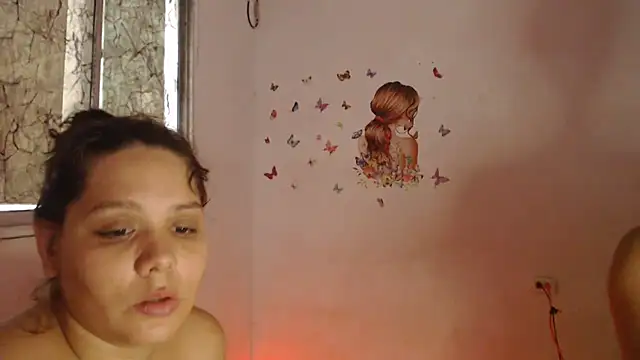Snapshot of colombianitasxxx chatting on June 6, 4:23 pm colombianitasxxx online show from June 6, 4:23 pm