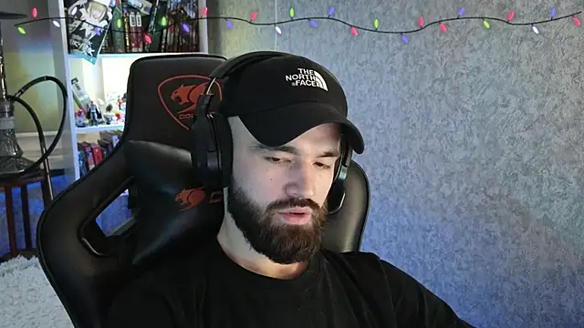 Snapshot of _Mostly_ chatting on February 4, 1:00 am Mostly online show from February 4, 1:00 am