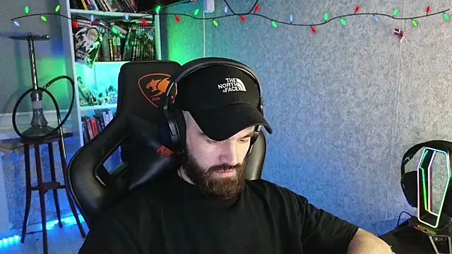 Snapshot of _Mostly_ chatting on February 20, 12:07 am Mostly online show from February 20, 12:07 am