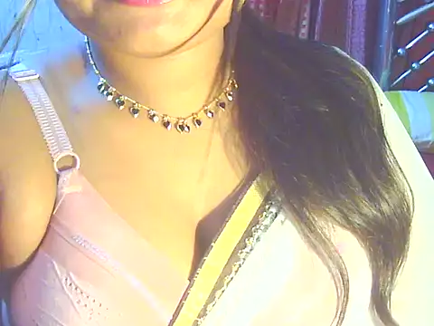 Snapshot of Nusrat_Faria chatting on April 26, 7:33 pm Nusrat Faria online show from April 26, 7:33 pm