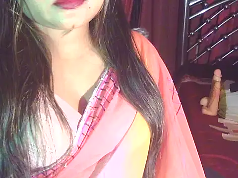 Snapshot of Nusrat_Faria chatting on May 5, 9:56 pm Nusrat Faria online show from May 5, 9:56 pm