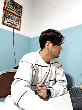 Snapshot of Riquid-sexual chatting on February 25, 12:59 pm Riquid-sexual online show from February 25, 12:59 pm