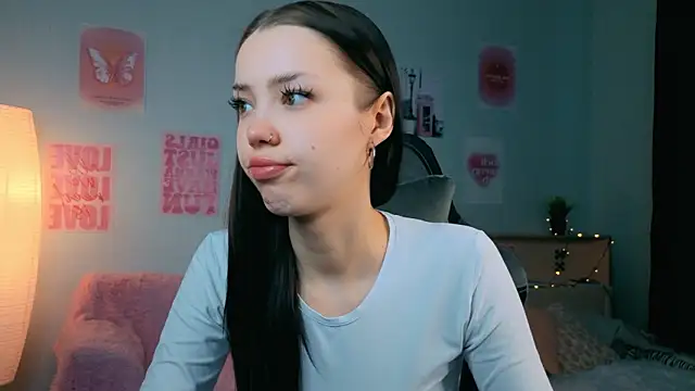 Snapshot of Vexnexe chatting on February 6, 5:12 am Vexnexe online show from February 6, 5:12 am