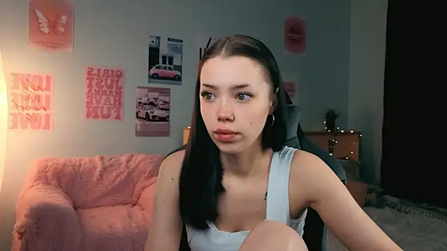 Snapshot of Vexnexe chatting on February 23, 7:22 pm Vexnexe online show from February 23, 7:22 pm