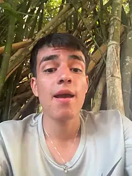 Snapshot of david_hot08 chatting on June 1, 12:29 pm david hot08 online show from June 1, 12:29 pm