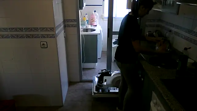 Snapshot of laparejaideal08 chatting on February 21, 4:08 pm laparejaideal08 online show from February 21, 4:08 pm