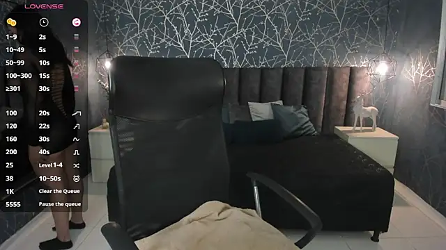 Snapshot of Gemma_ward chatting on April 25, 11:46 am Gemma ward online show from April 25, 11:46 am
