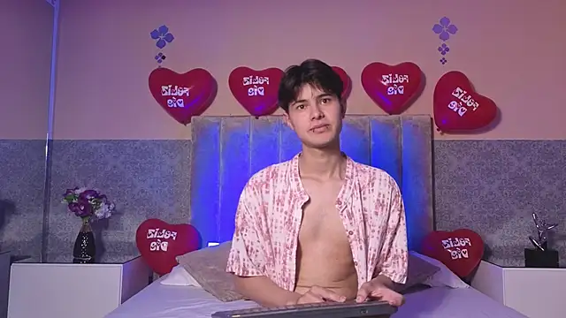 Derek Sinn online show from February 16, 7:43 pm