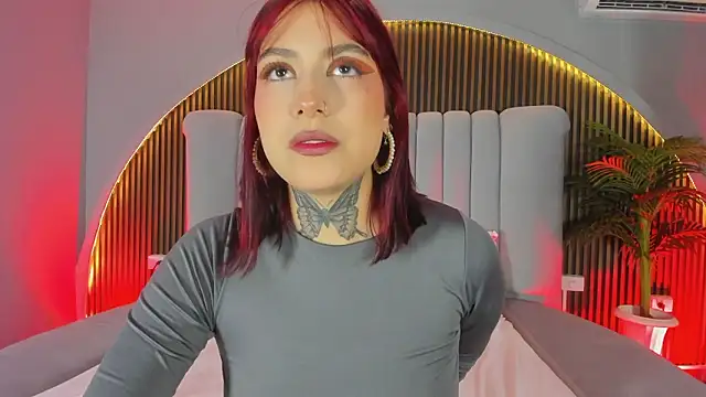 Snapshot of Ravenn21x chatting on February 13, 12:12 pm Ravenn21x online show from February 13, 12:12 pm