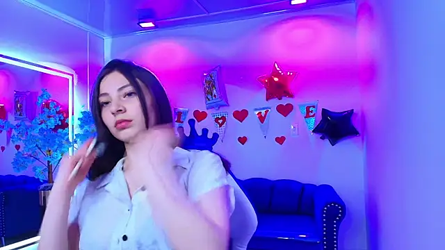 Madisson pitman online show from February 13, 7:32 pm