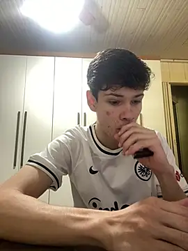 Snapshot of branquelopicudo777 chatting on July 2, 6:36 pm branquelopicudo777 online show from July 2, 6:36 pm