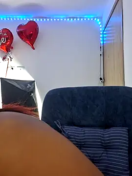 Snapshot of Amira-sultan chatting on February 17, 3:29 pm Amira-sultan online show from February 17, 3:29 pm