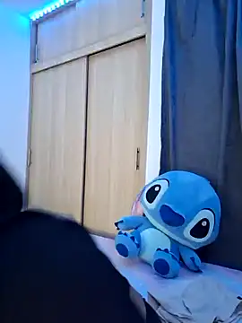 Snapshot of Amira-sultan chatting on February 21, 4:41 pm Amira-sultan online show from February 21, 4:41 pm