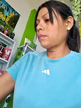 Tatianna Loove  online show from May 28, 1:52 pm