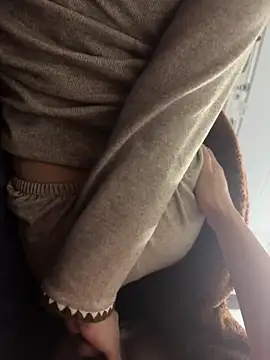 kimoanh102 online show from February 12, 2:45 pm