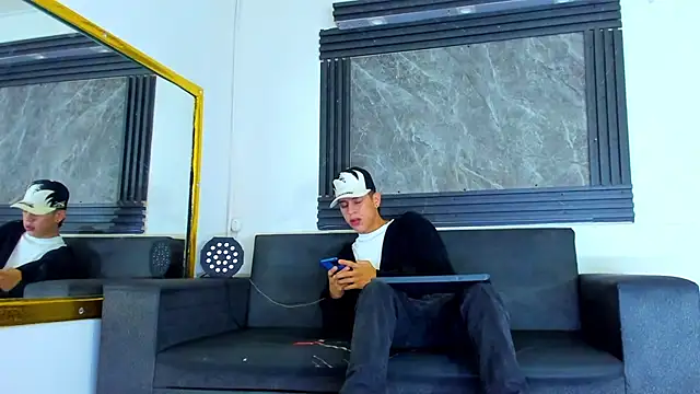 Snapshot of Dominic_26 chatting on February 8, 5:22 am Dominic 26 online show from February 8, 5:22 am