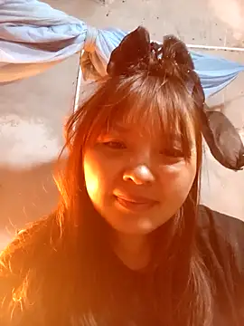 Snapshot of keobonggon1 chatting on February 4, 1:44 am keobonggon1 online show from February 4, 1:44 am