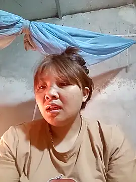 Snapshot of keobonggon1 chatting on February 8, 12:47 am keobonggon1 online show from February 8, 12:47 am