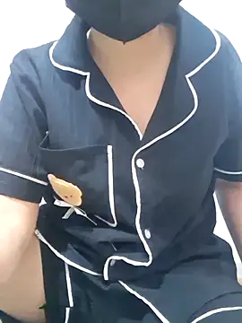 Snapshot of Mey_mey2k3 chatting on February 3, 11:37 am Mey mey2k3 online show from February 3, 11:37 am