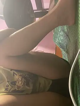 Snapshot of Mary_006 chatting on June 18, 9:36 am Mary 006 online show from June 18, 9:36 am